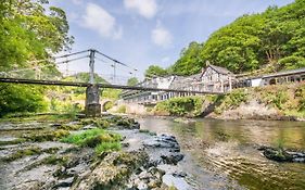 Chainbridge Hotel Llangollen